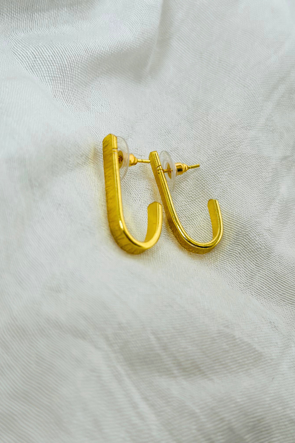 LocalLane Gold-Plated Curve Studs