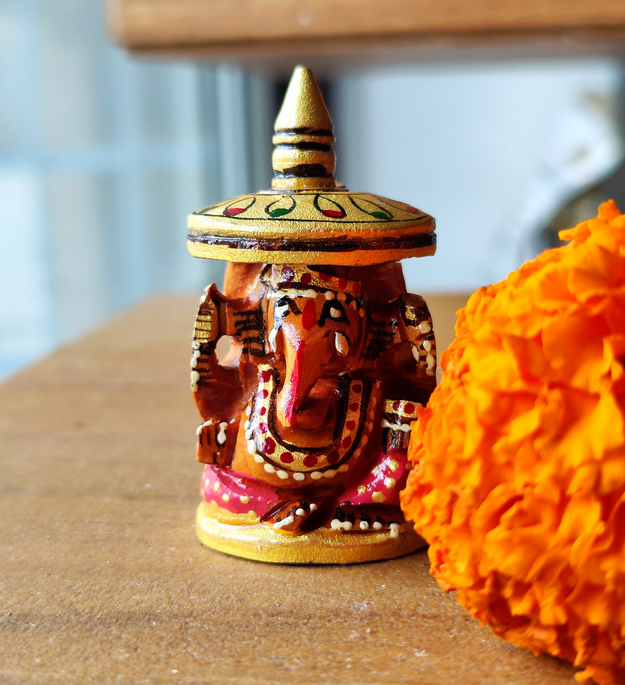 LocalLane Hand-Carved & Hand-Painted Wooden Mini Ganesha Idol