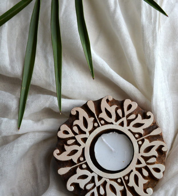 LocalLane Paisley Hearts Hand-Carved Wooden Block Tea-light Holder