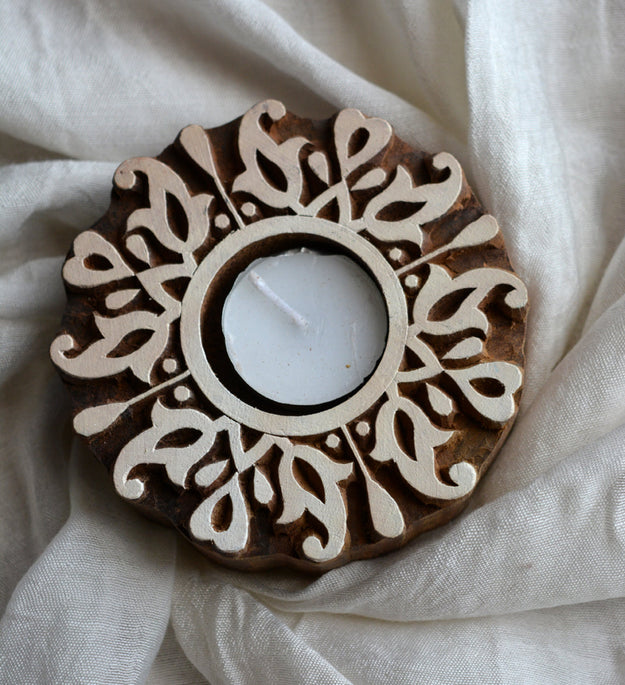 LocalLane Paisley Hearts Hand-Carved Wooden Block Tea-light Holder